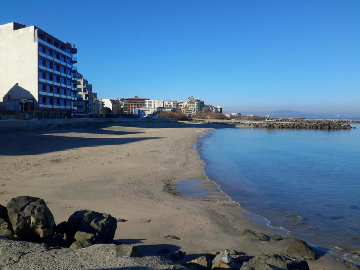 Айвазовский Парк Pomorie Extérieur photo